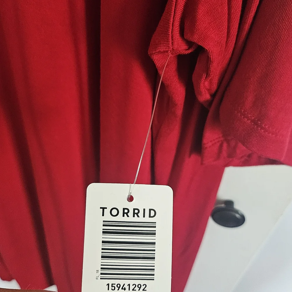 Torrid Red Oversized 3/4 Sleeve Tunic - Picture 2 of 3